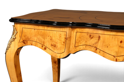 Hauptstadt Möblerei Schreibtisch im Louis XV Stil aus Massivholz mit geschwungenen Beinen und goldenen Verzierungen