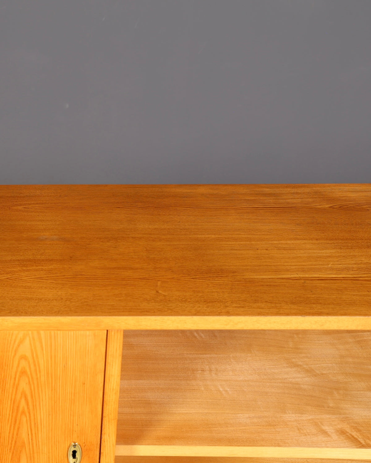 Beautiful original Hellerau mid-century display cabinet, Franz Ehrlich 602 chest of drawers and bookcase