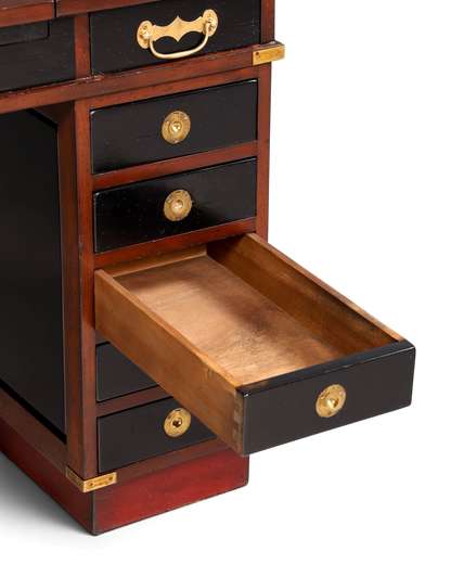 Hauptstadt Möblerei maritimer Military Chest Schreibtisch aus Holz mit schwarzer Schublade und Messingbeschlägen