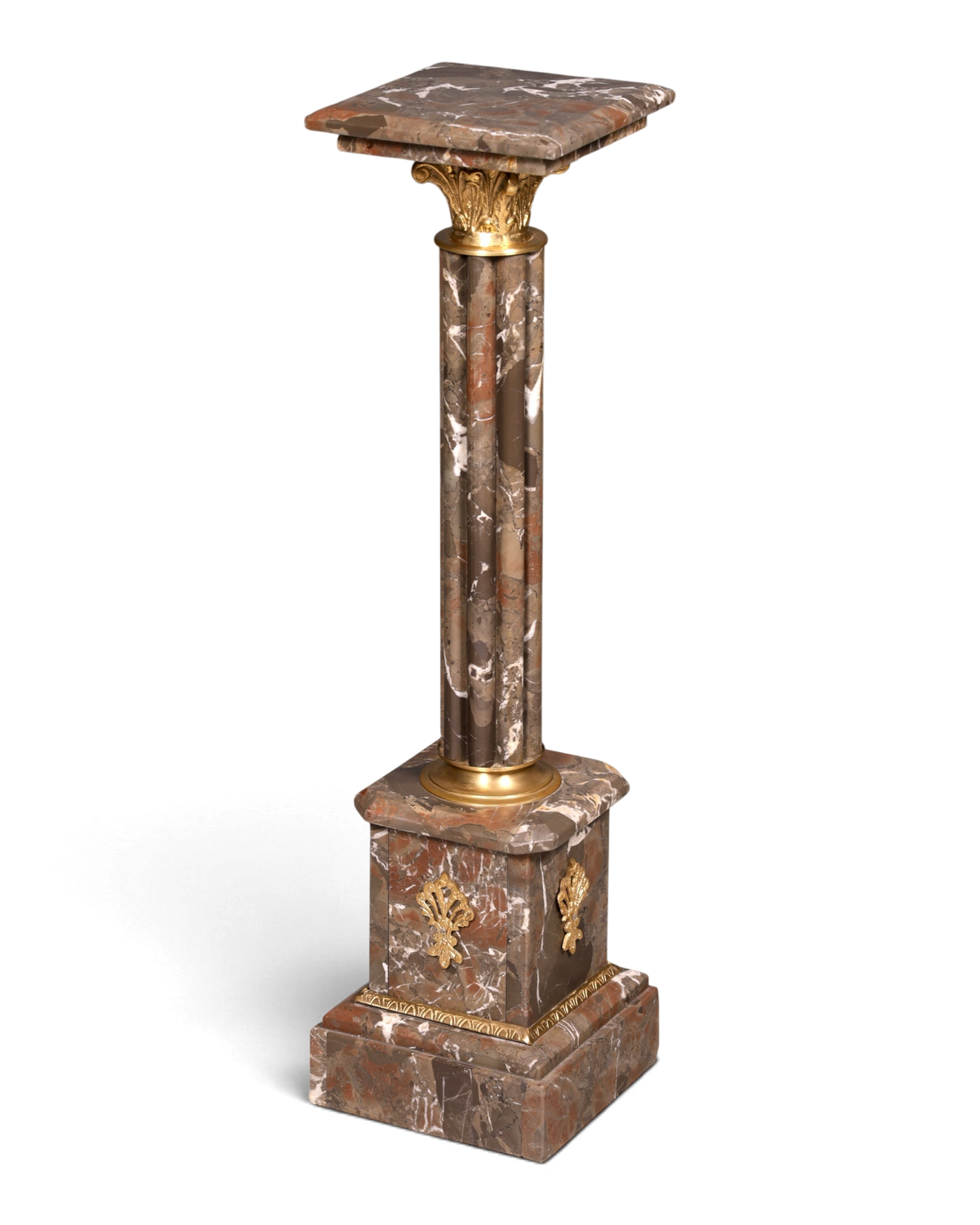 Hauptstadt Möblerei Säule aus braunem Marmor mit goldenen Verzierungen und quadratischer Ablagefläche