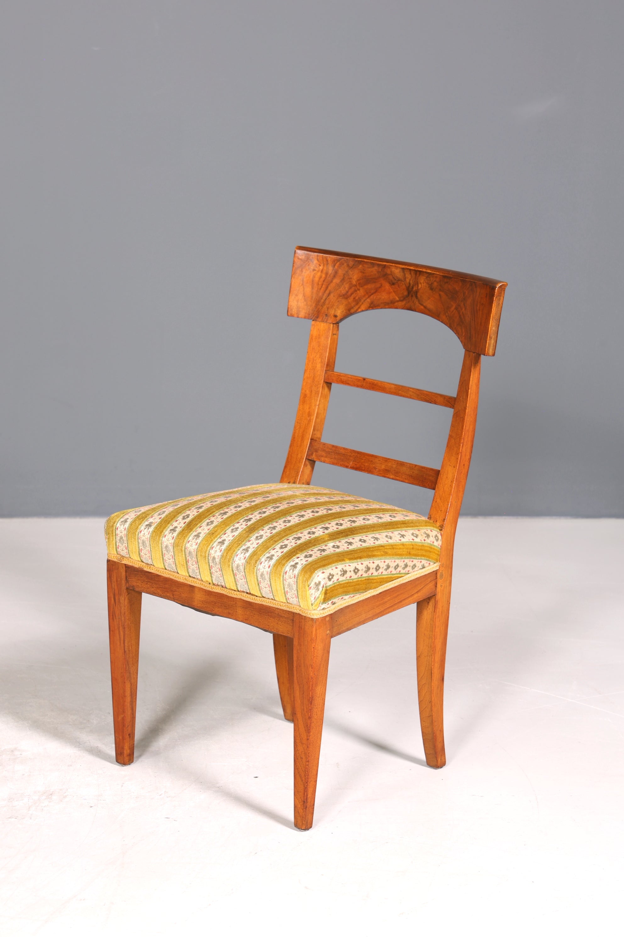 Traumhafter Biedermeier Stuhl Antik Küchenstuhl echt Holz Sekretär Stuhl Esszimmer Stuhl 2 von 2