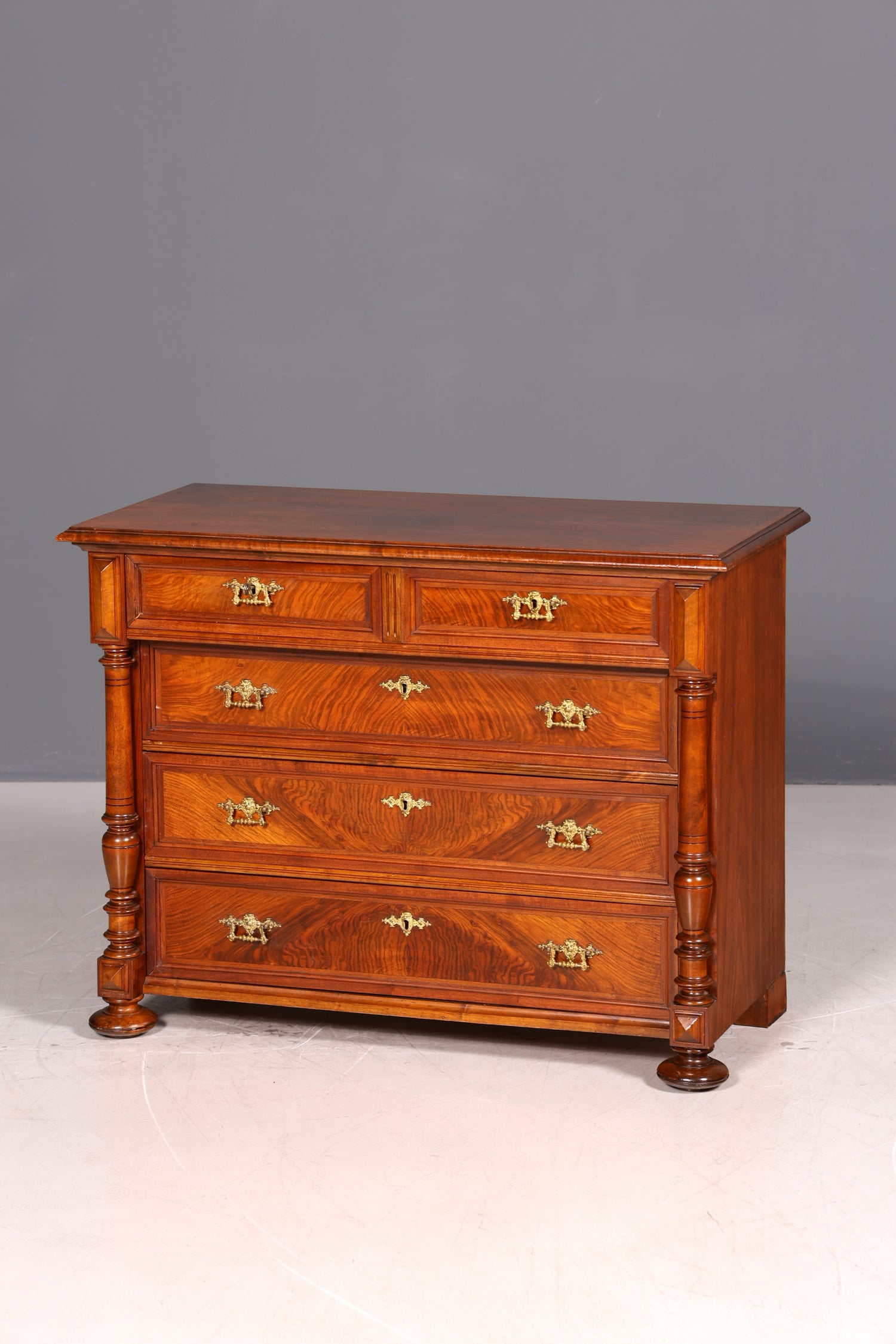 G777 Finish Wunderschöne Gründerzeit Kommode Louis Philippe Nussbaum Schubladen Kommode Sideboard um 1880 (Kopie)