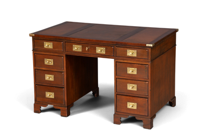Hauptstadt Möblerei englischer Schreibtisch im Military-Chest-Stil aus dunklem Holz mit brauner Echtlederauflage