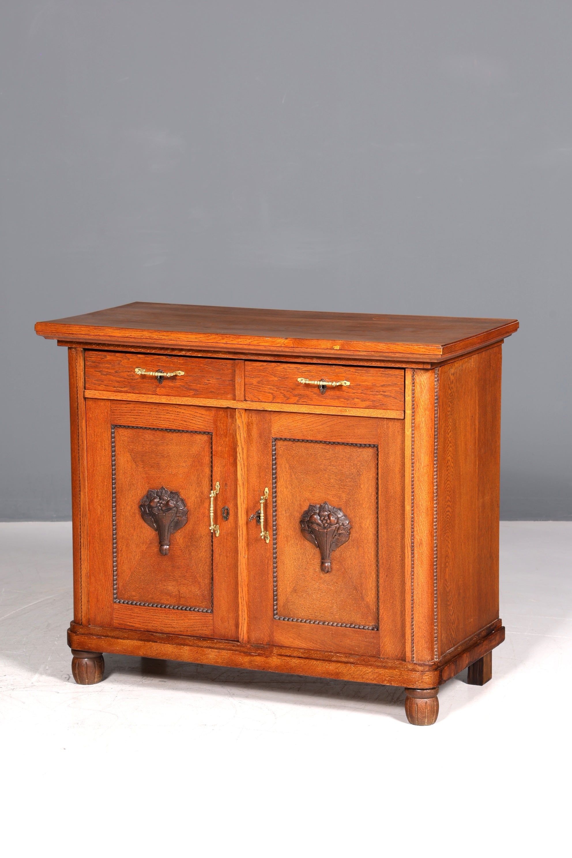 Beautiful Art Nouveau chest of drawers, sideboard, antique oak cabinet, Gründerzeit hallway chest of drawers