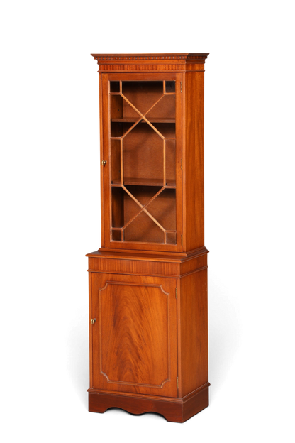 Hauptstadt Möblerei antike englische Vitrine aus Holz mit Glastür und höhenverstellbaren Einlegeböden