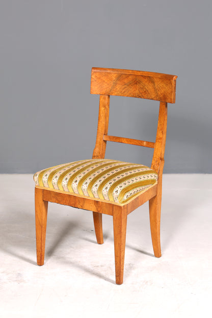 Traumhafter Biedermeier Stuhl Antik Küchenstuhl echt Holz Sekretär Stuhl Esszimmer Stuhl 1 von 2