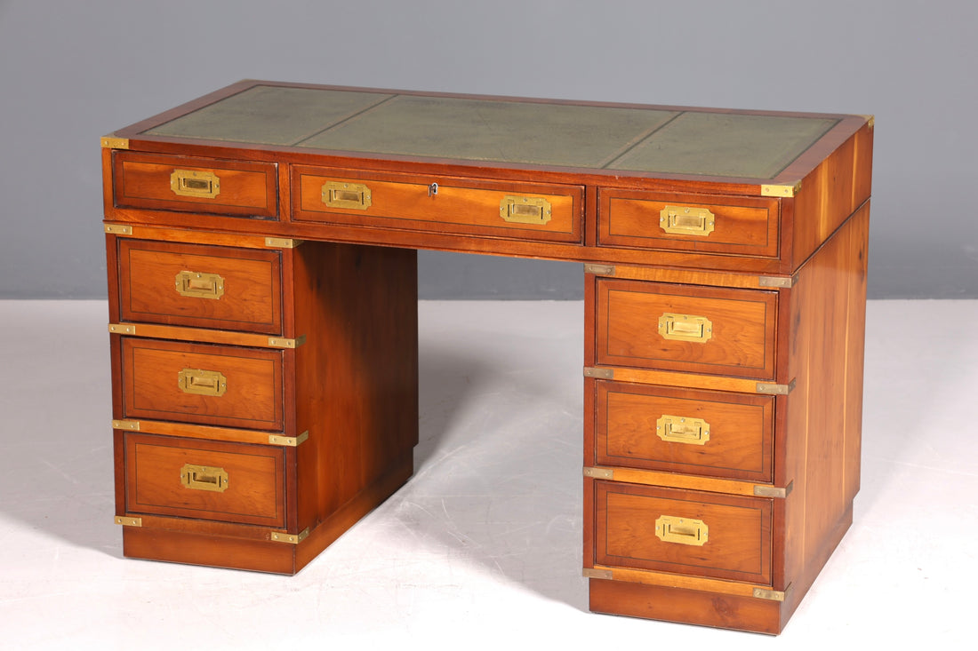 Edler Maritimer Schreibtisch Englischer Military Chest Bürotisch Office Table mit echt Lederauflage