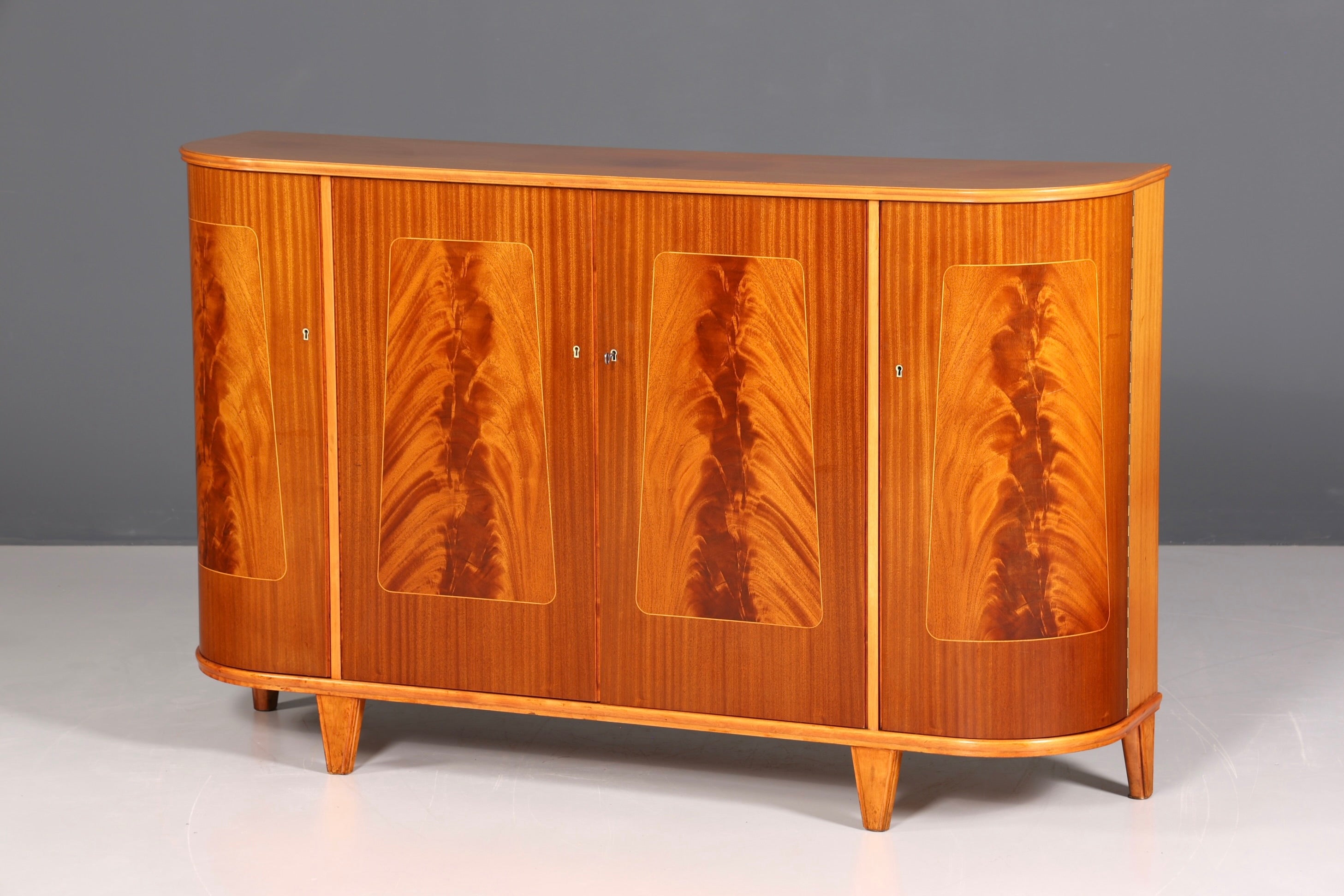 Traumhafter geschwungener Schrank Antik Sideboard Highboard um 1950 Aktenschrank Barock Stil