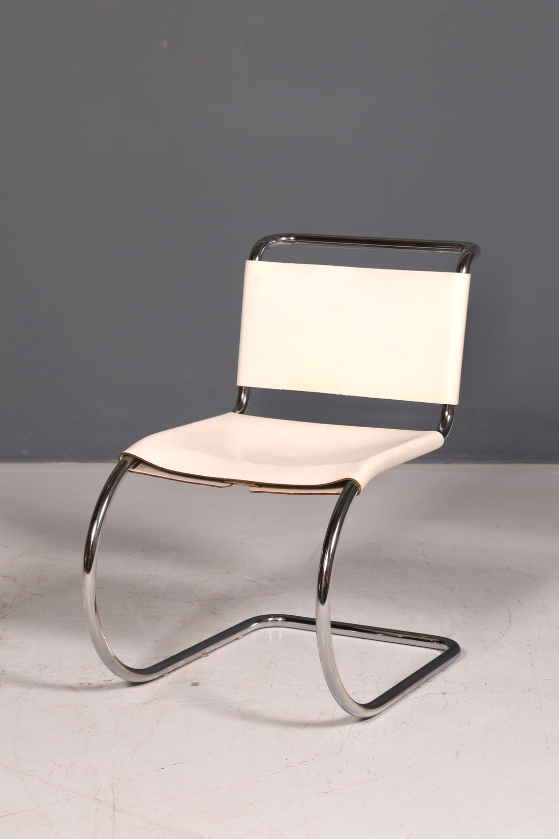 Elegant Original Knoll International Cantilever Chair MR Chair Mies van der Rohe Chrome Leather White Bauhaus Design Classic Secretary Chair Dining Room Chair 2 of 2