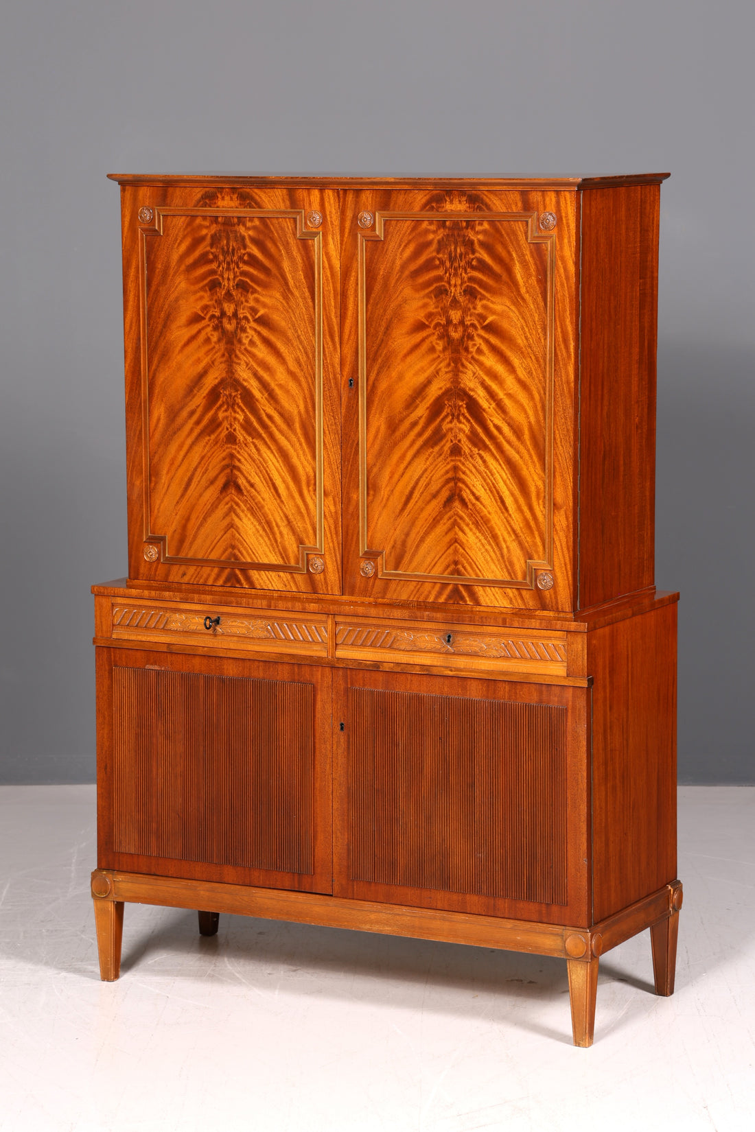 Beautiful Cabinet in Gustavian Style Vintage Chest of Drawers Highboard Shelf Real Wood Laundry Cabinet Bedroom