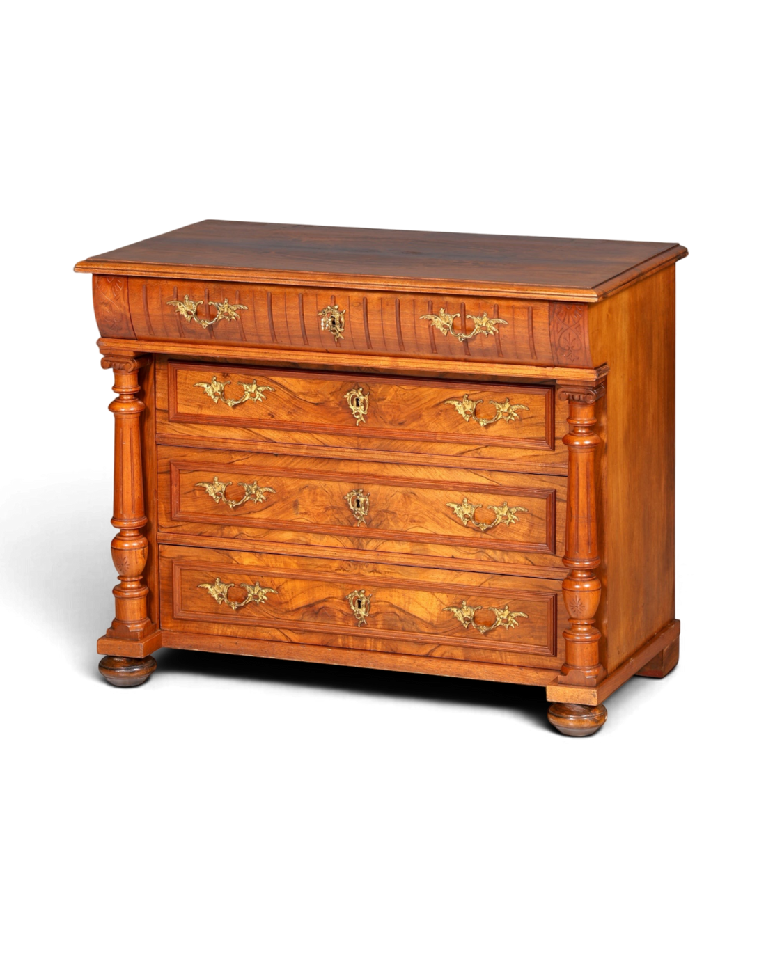 Hauptstadt Möblerei Gründerzeit Kommode im Louis Philippe Stil aus massivem Holz mit dekorativen Messingbeschlägen