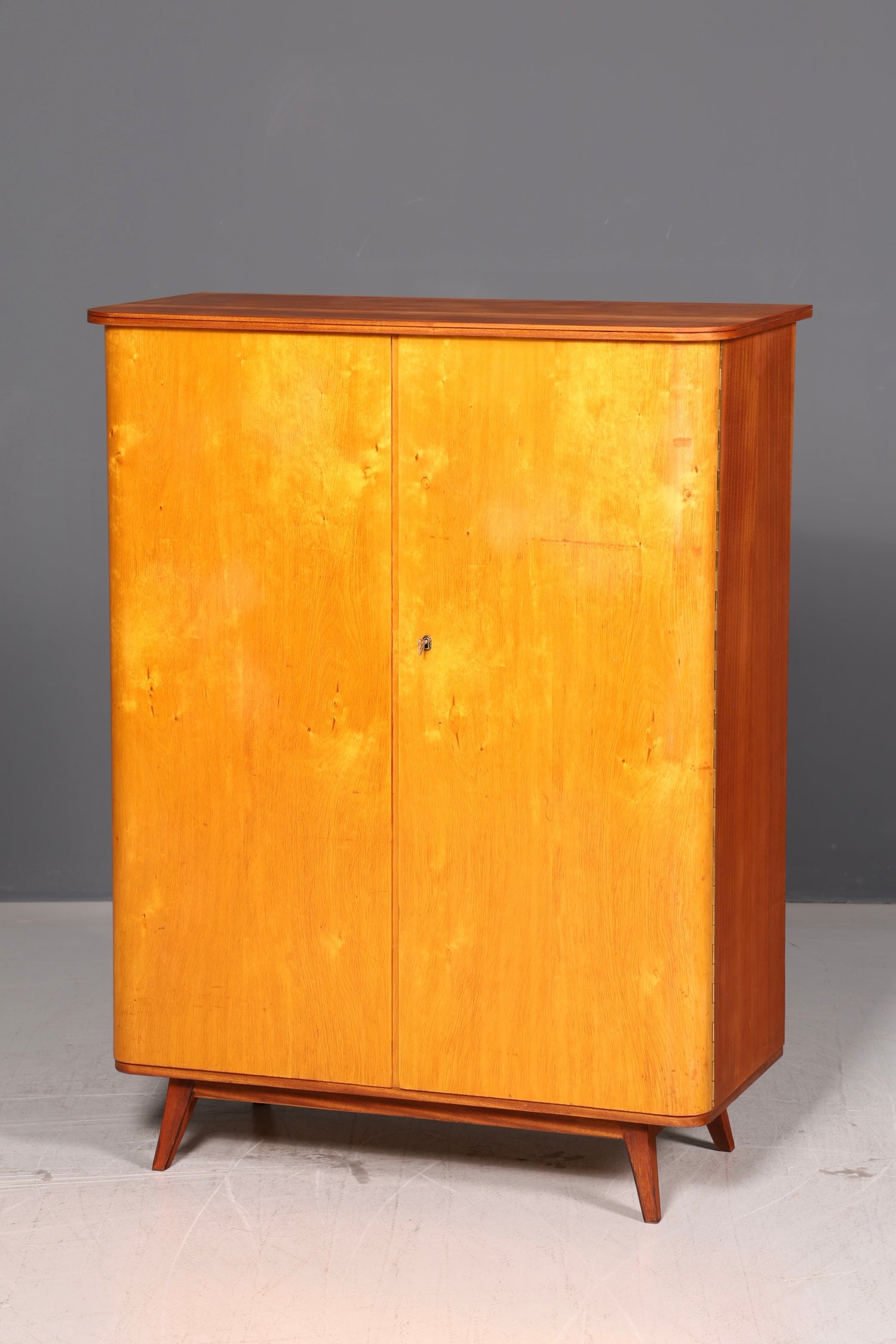 Wunderschöner Mid Century Schrank 60er Jahre Wäscheschrank Aktenschrank Kommode Vintage Holz