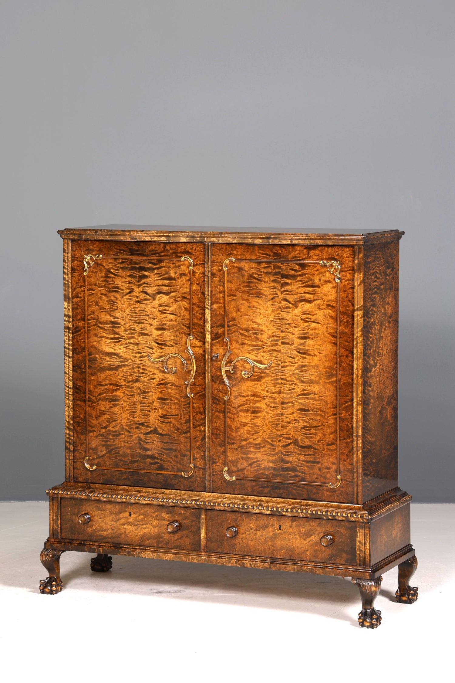 Traumhaftes Chippendale Schrank Barock Stil Highboard Vertiko Wäscheschrank Aktenschrank Antik 50s 60s