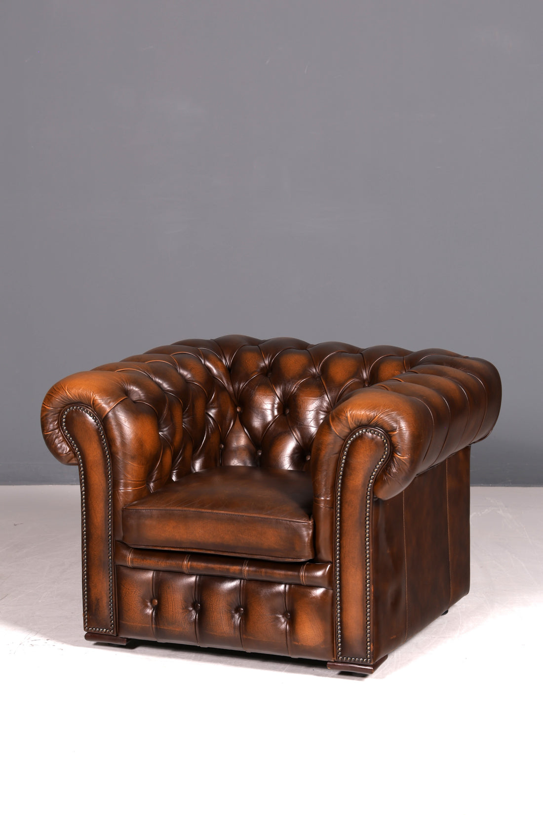 Stilvoller Original Chesterfield Sessel Englischer Armlehnsessel Englisch Herrensessel 1 von 2