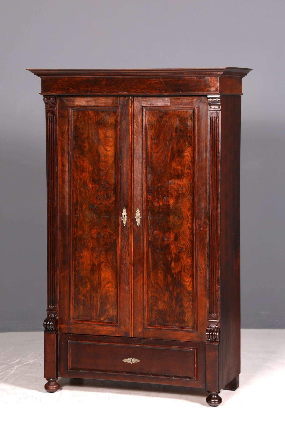 Traumhafter Gründerzeit Schrank Louis Philippe Antik Kleiderschrank Wäscheschrank Dielenschrank