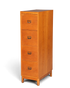 Hauptstadt Möblerei Mid Century Aktenschrank aus massivem Holz mit vier Schubladen im Bauhaus Design