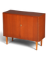 Hauptstadt Möblerei Mid-Century Kommode aus Teakholz im 60er Jahre Design mit konischen Beinen und Messing-Schlüsselloch