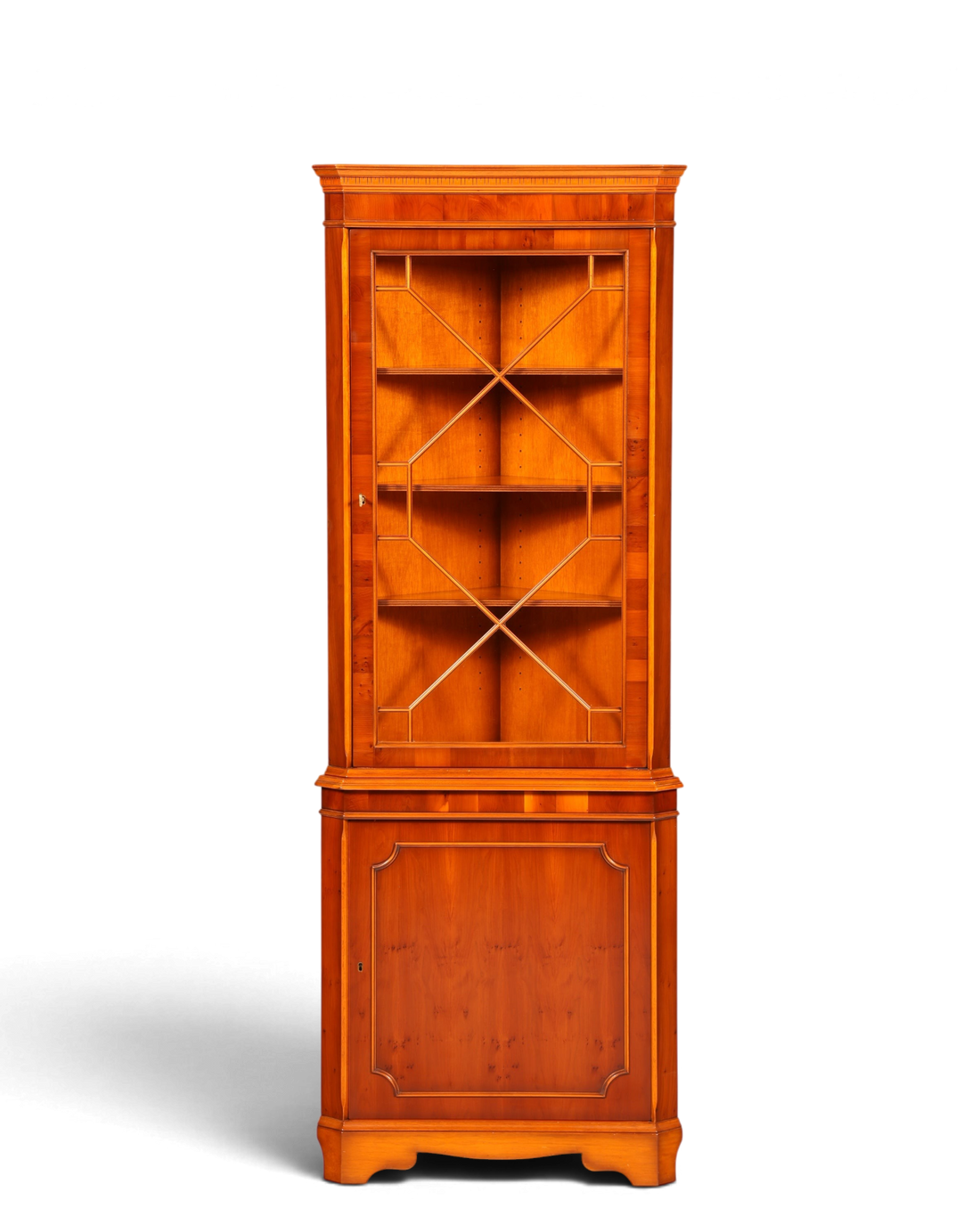 Hauptstadt Möblerei englische Eckvitrine aus Eibenholz mit Sprossentür und verstellbaren Regalböden im Vintage-Stil