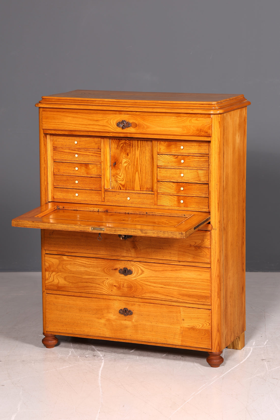 G680 Finish EIN 3D BILD FOLGT Edler Gründerzeit Sekretär Vertiko Highboard Louis Philippe Kommode um 1880 (Kopie)