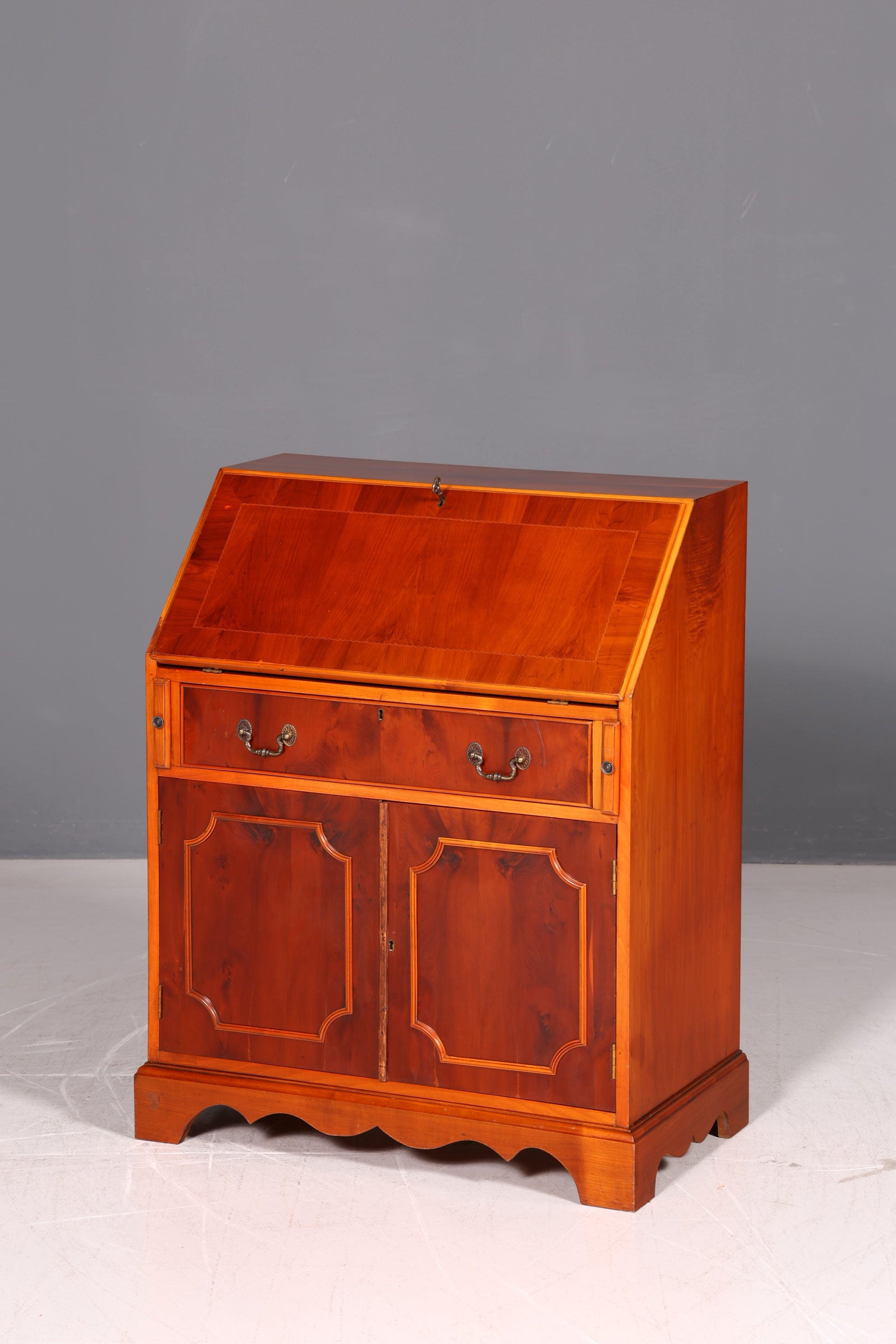 Wunderschöner Englischer Sekretär Echt Holz Schreibkommode 60s Kommode UK Schreibtisch Vintage