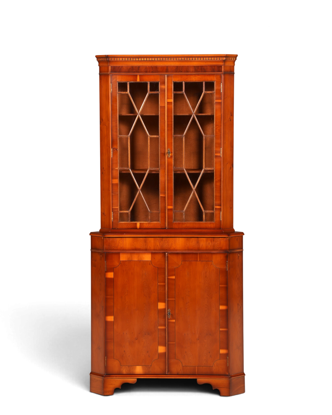 Hauptstadt Möblerei englische Eckvitrine aus massivem Holz im 60er Jahre Stil mit verglasten Türen und Stauraum