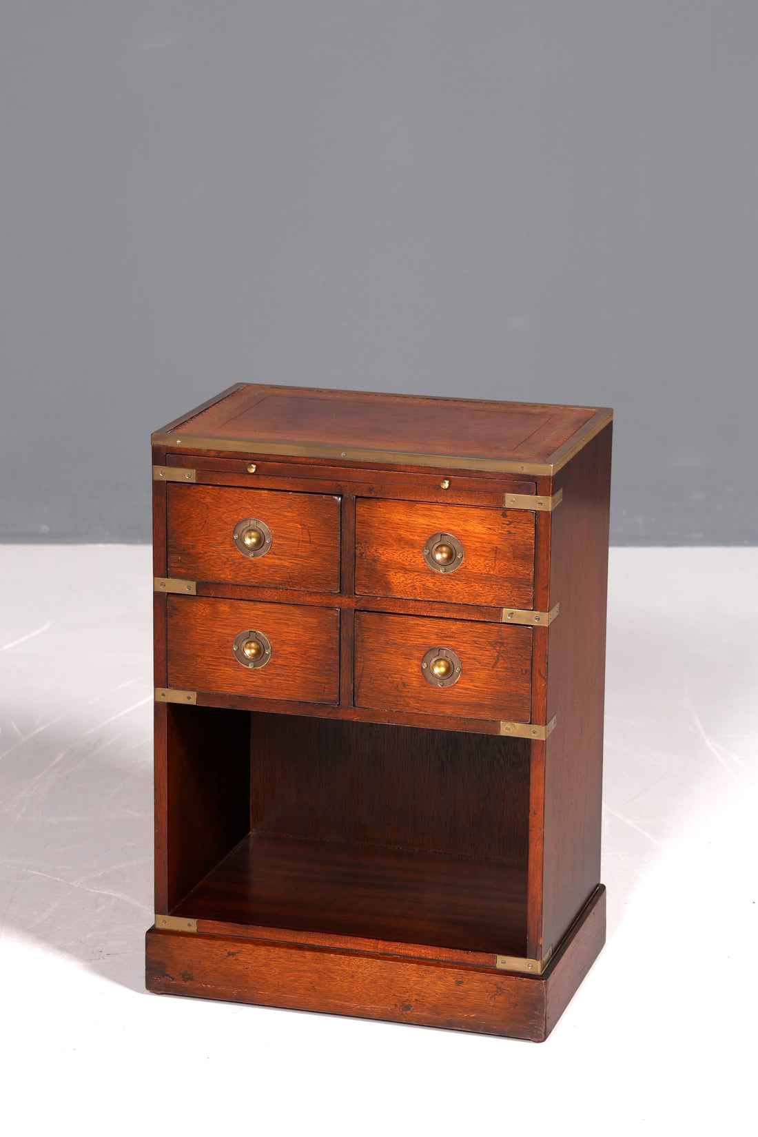 Traumhafte Maritime Kommode Englischer Schiffs Nachttisch Englisch Antik Ablagetisch 1 von 2