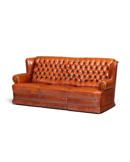 Hauptstadt Möblerei 3-Sitzer Chesterfield Sofa aus cognacfarbenem Echtleder mit klassischer Knopfheftung