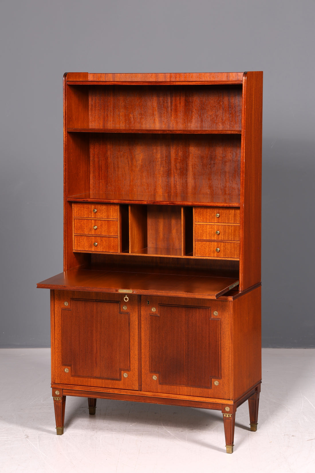 Beautiful Secretary in Gustavian Style Shelf Bookcase Cabinet Highboard Vintage Real Wood Antique