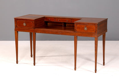G621 Finish Filigraner Englischer Schreibtisch Englisch Desk Bürotisch 60s Office Table (Kopie)