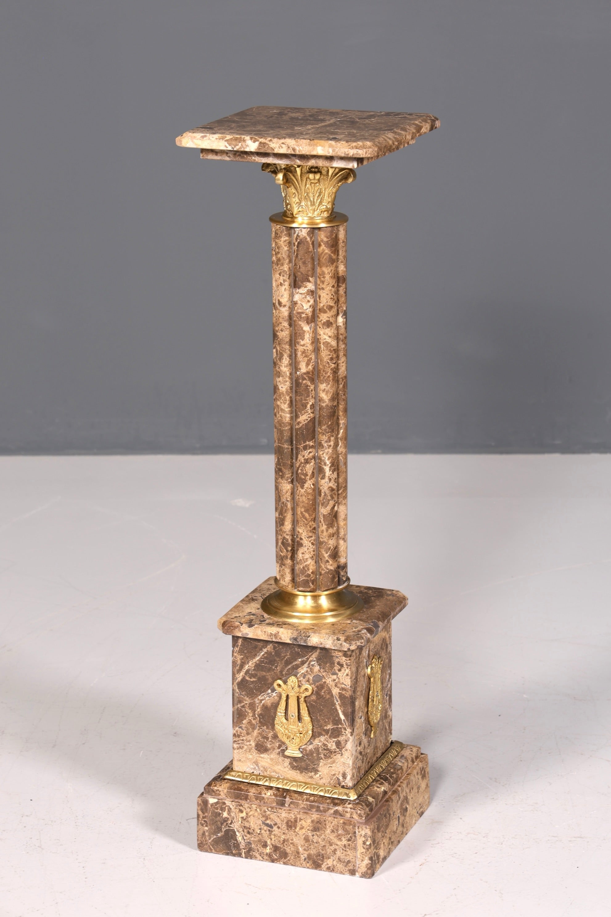 Edle Barock Stil Säule Marmor Louis XV Blumensäule Naturstein Sockel Ablage