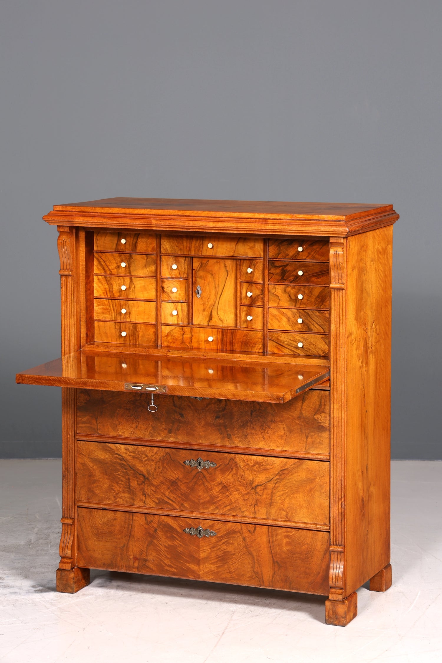 Stilvoller Biedermeier Sekretär Vertiko Louis Philippe  Kommode Schubladenkommode