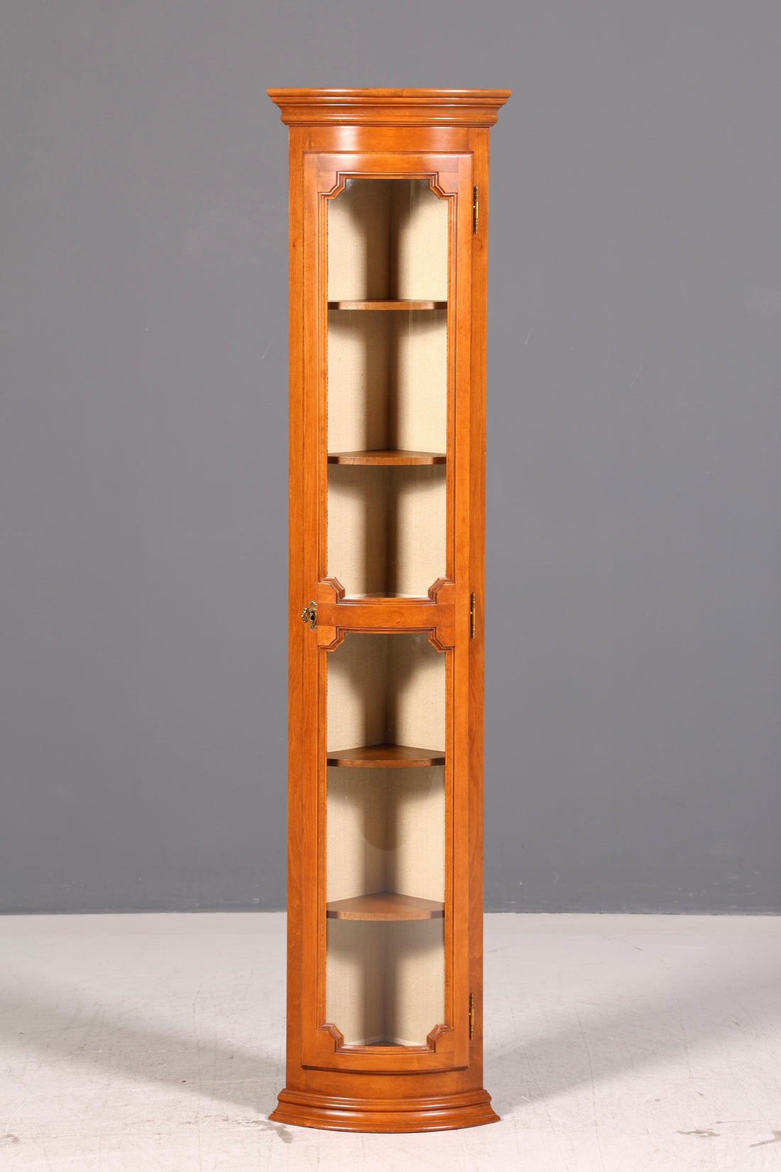 Wunderschöne Original Selva Eckvitrine Antik Stil Vitrine Schrank Geschirrschrank Glasvitrine