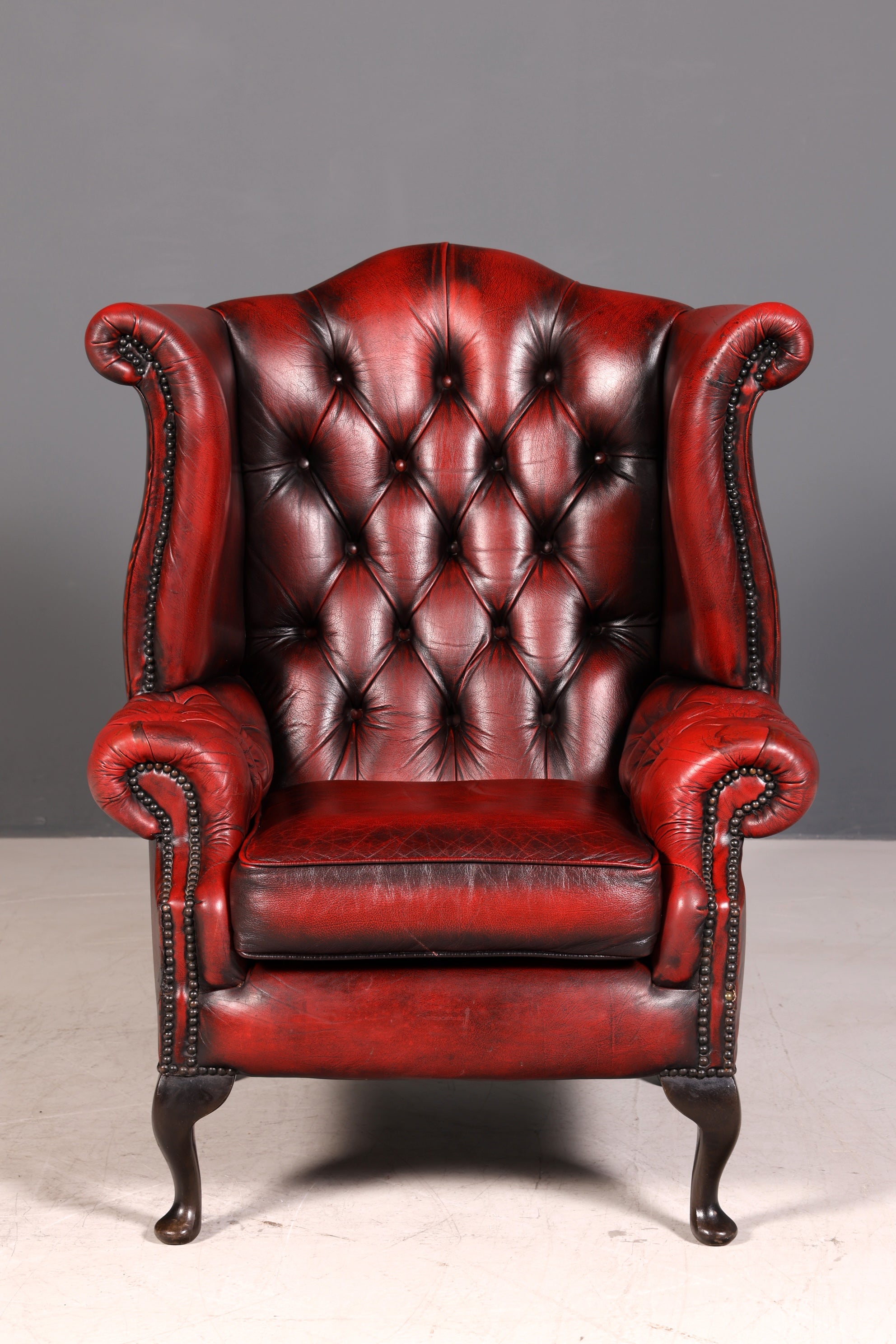 Original Chesterfield Ohrenbacken Sessel Queen Anne Englisch Oxblood Leder Herrensessel UK Armlehnsessel 2 von 2