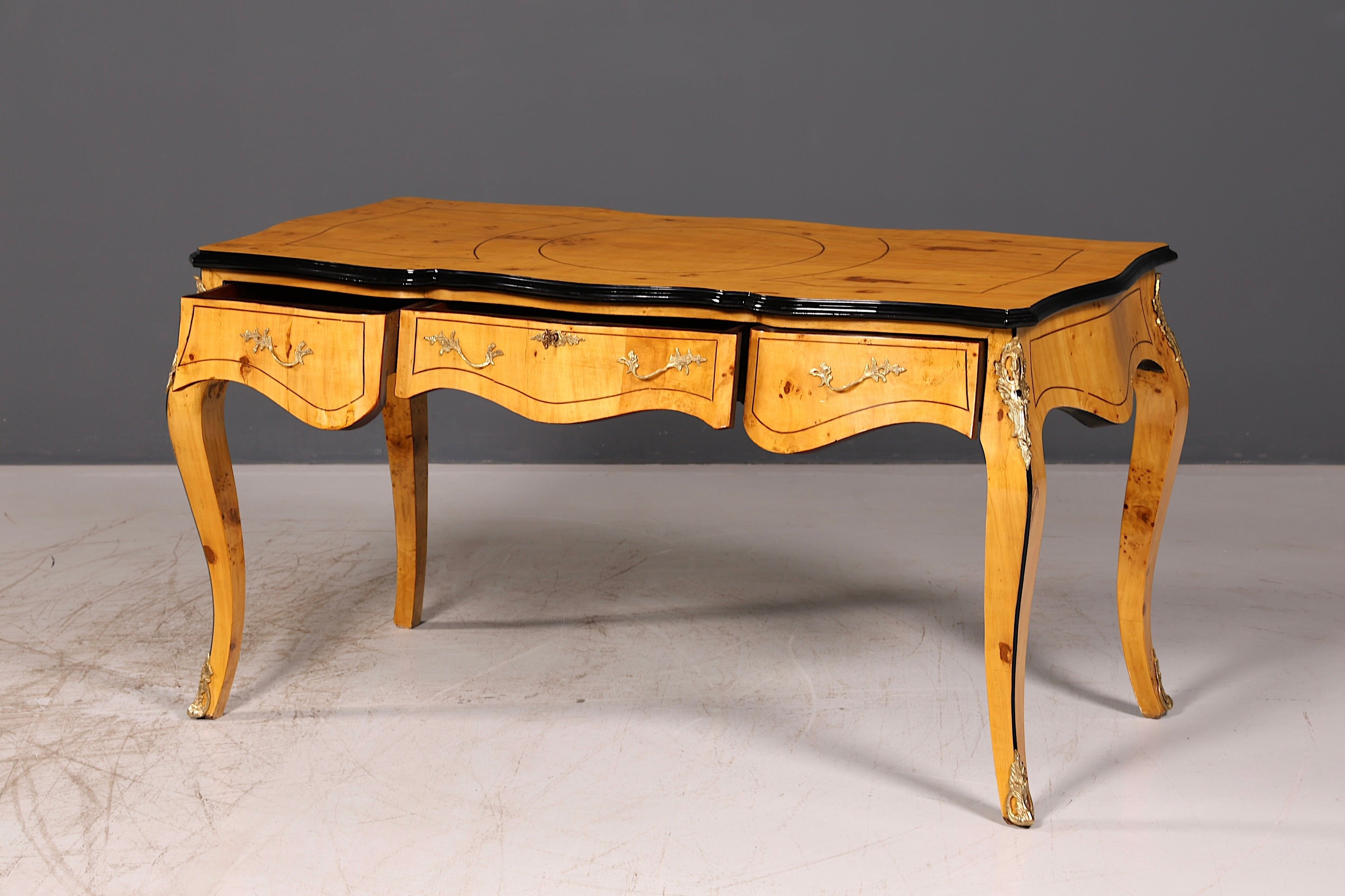 Wunderschöner Louis XV Stil Schreibtisch French Office Desk Antik Stil Bürotisch Massivholz