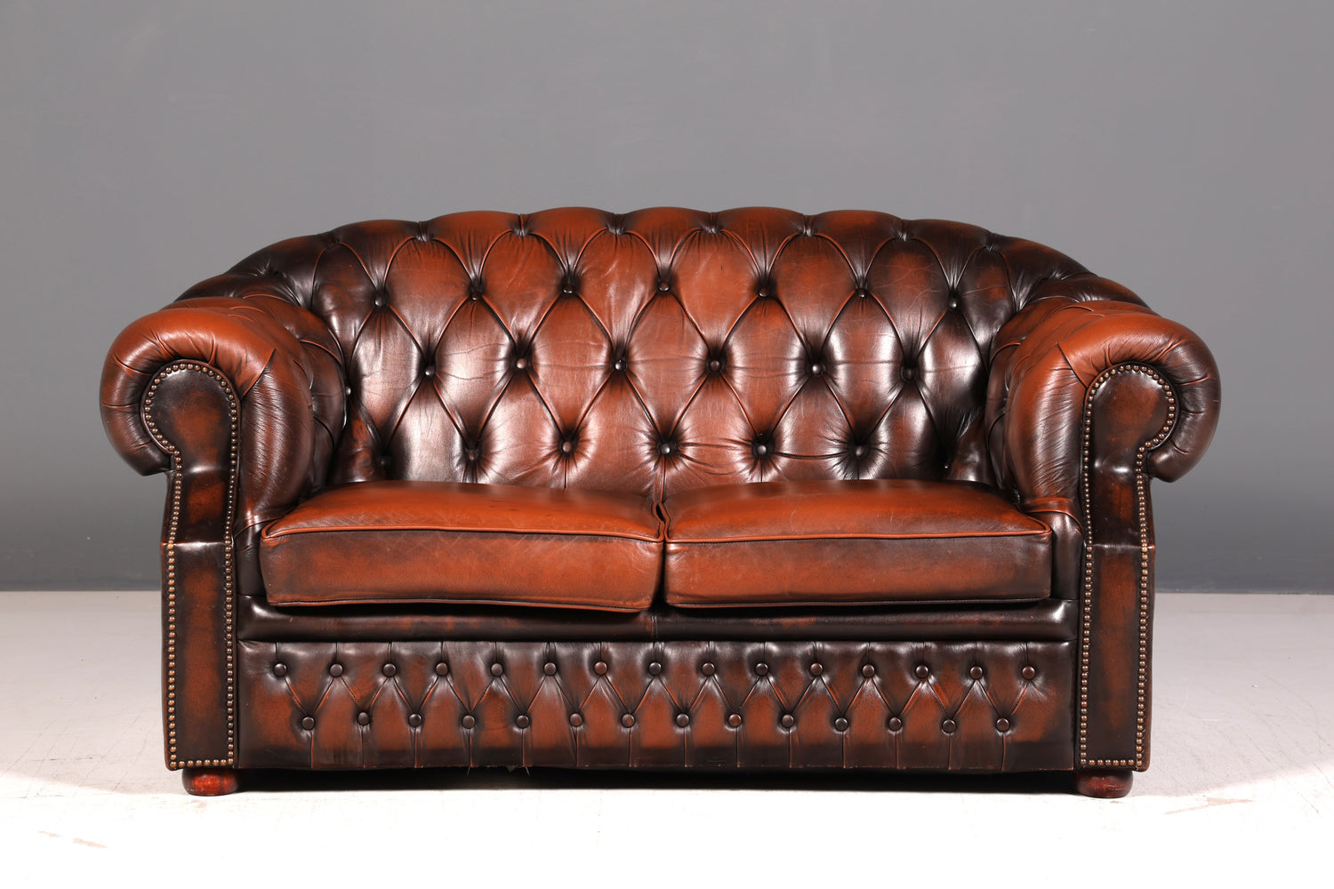 Wunderschöne Original Chesterfield Centurion 2-Sitzer Couch Echt Leder Sofa Englisch UK Antik Vintage
