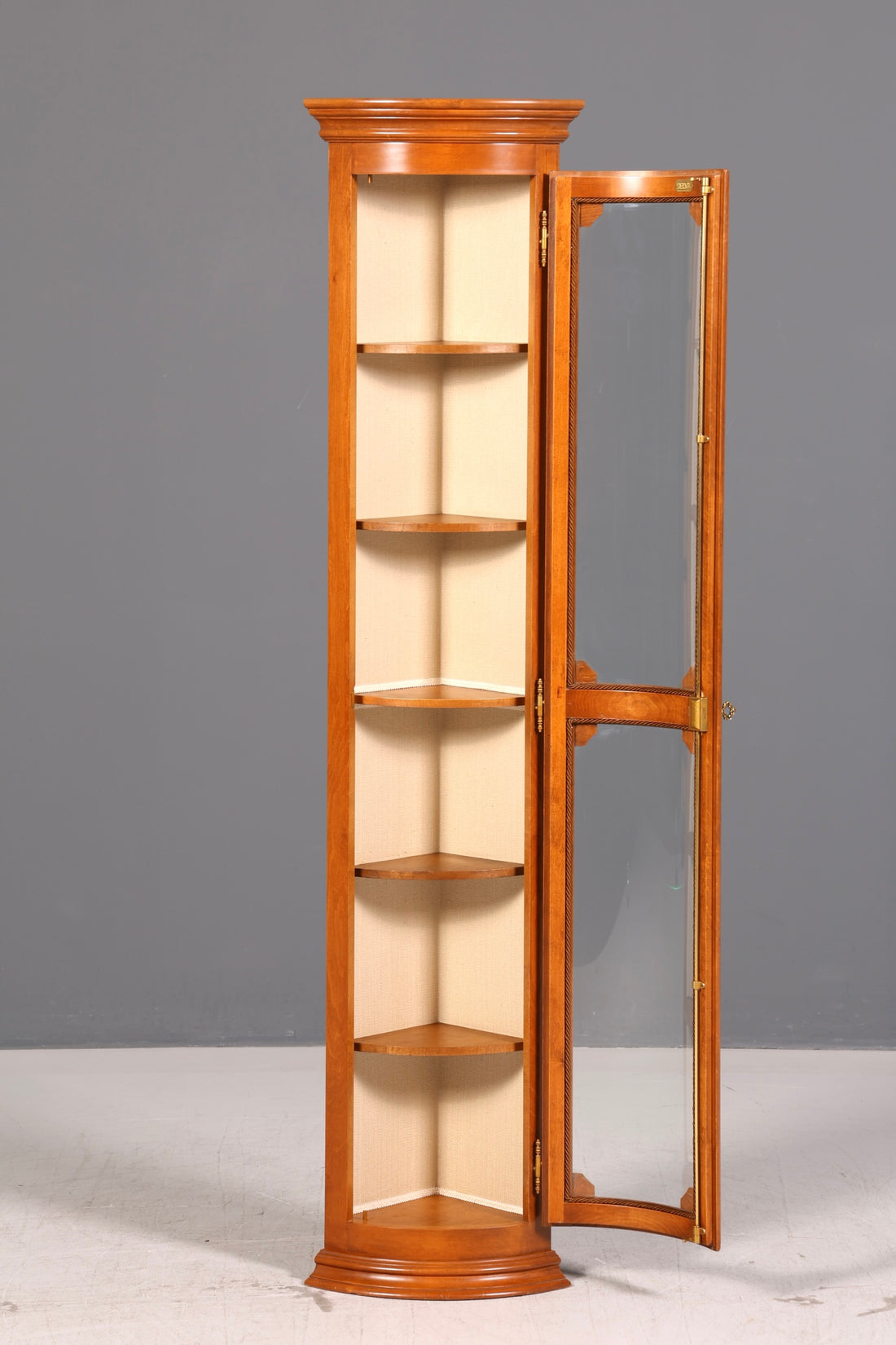 Wunderschöne Original Selva Eckvitrine Antik Stil Vitrine Schrank Geschirrschrank Glasvitrine