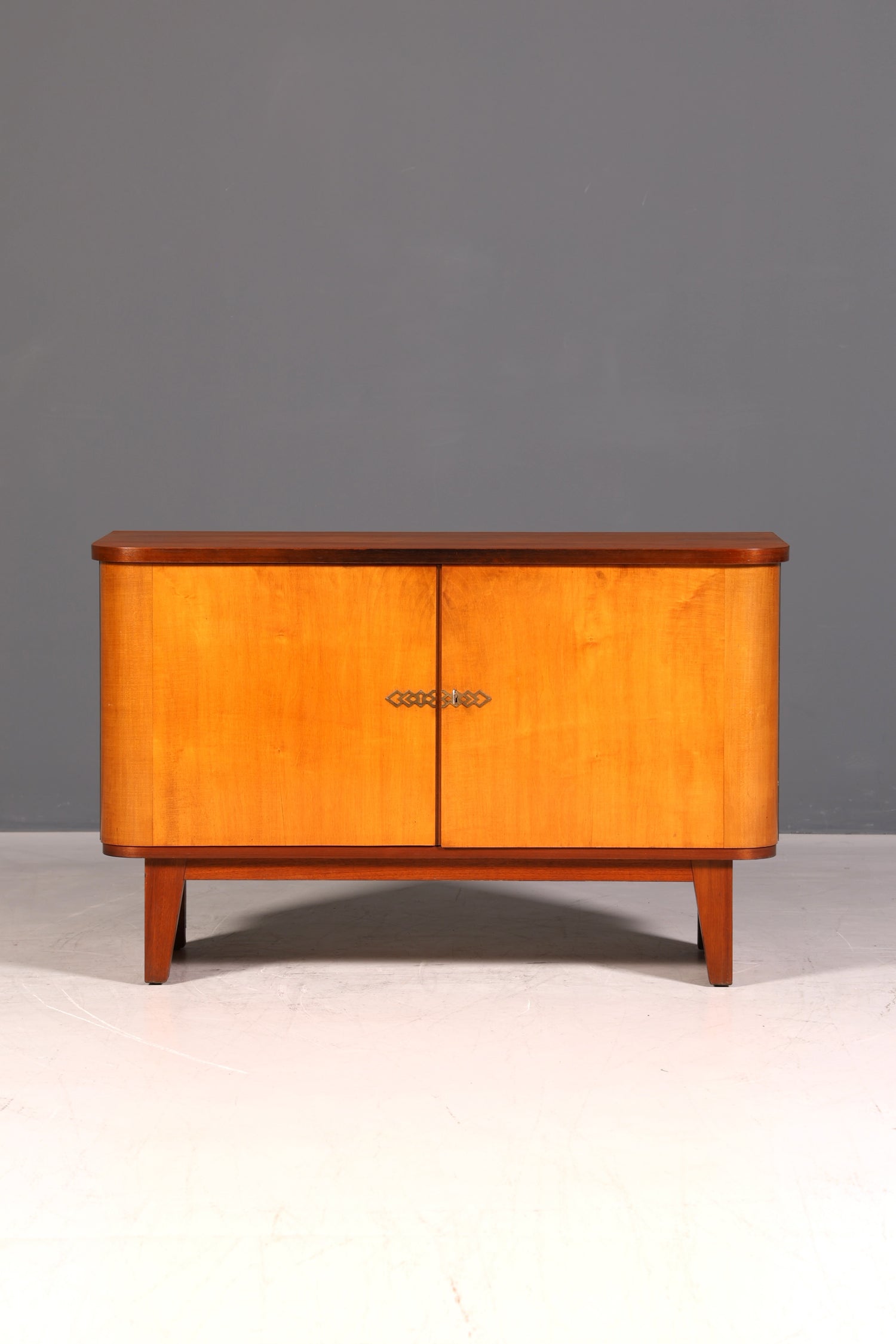 G136 Finish Wunderschöne Mid Century Kommode Vintage Schrank Retro Flur Kommode 60s Regal Sideboard