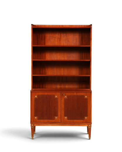 Hauptstadt Möblerei gustavian tarzı masif ahşap kitaplık, ayarlanabilir raflı ve alt dolaplı vintage highboard.