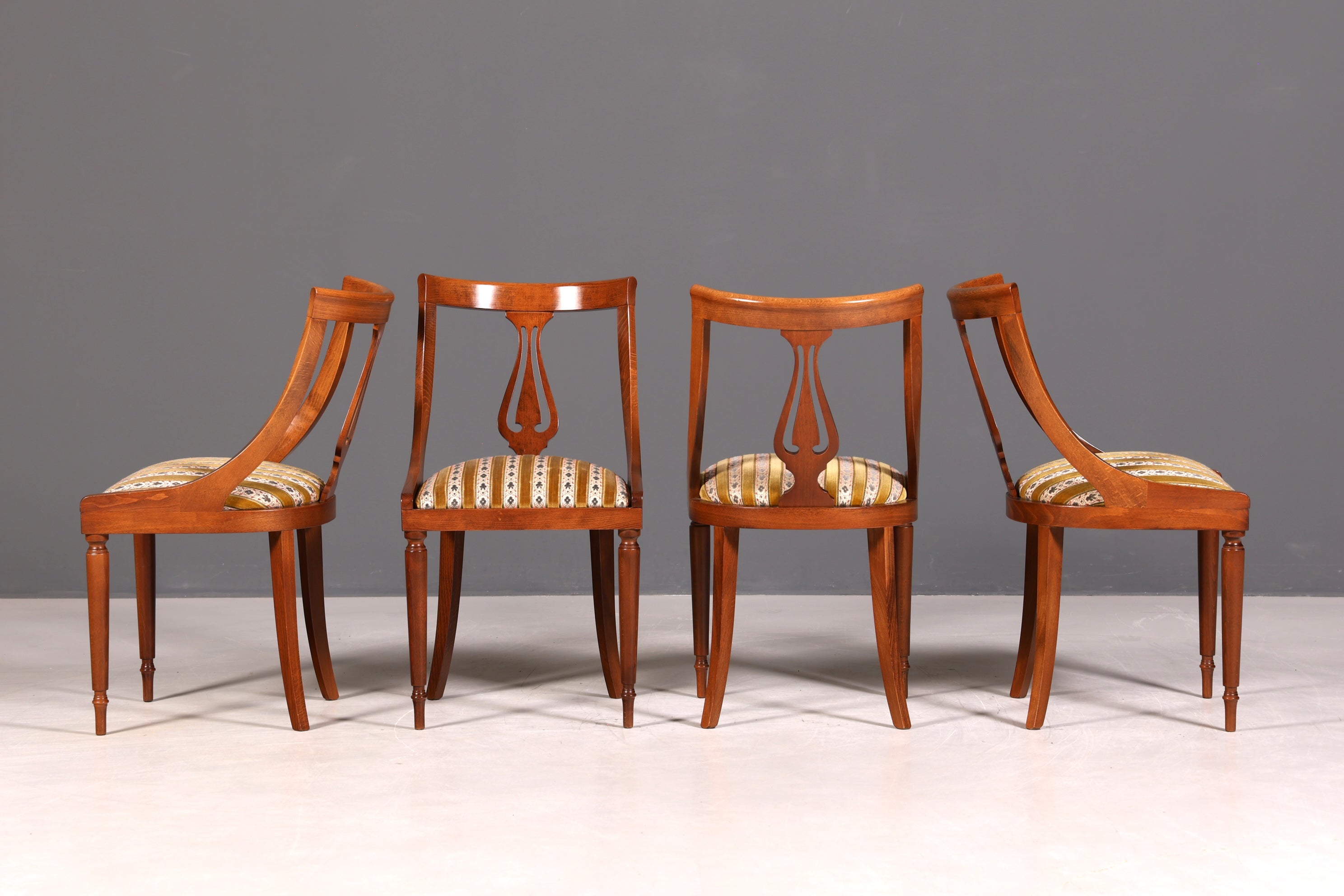 4x Edle Englische Stühle Englisch Dining Chairs Antik 60er Jahre Regency Küchenstühle Stuhlset