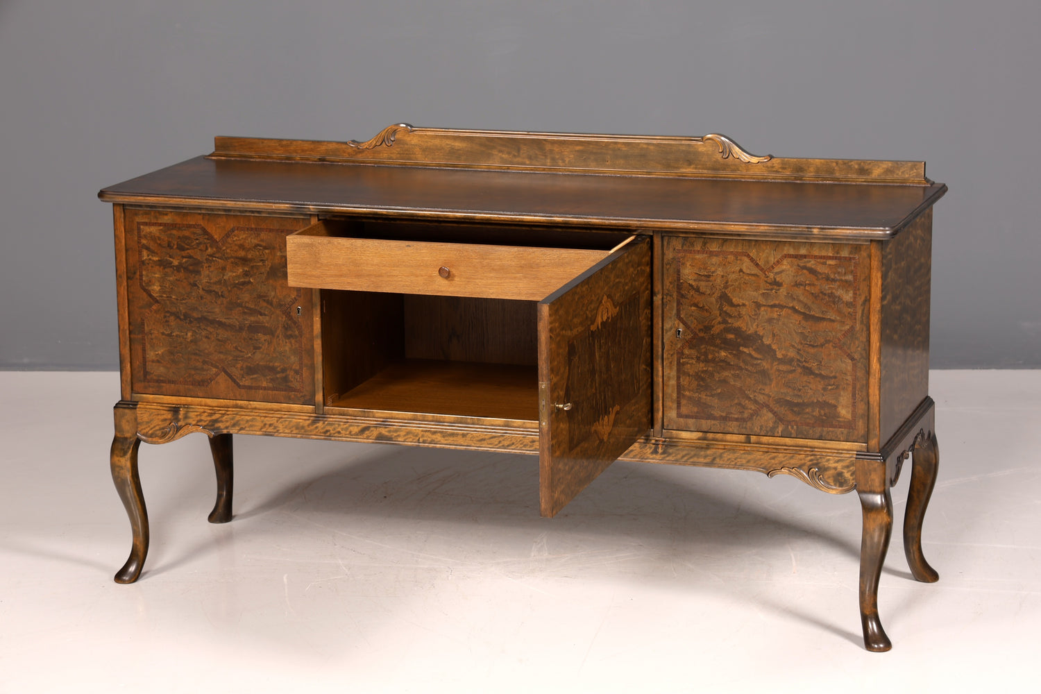 Traumhaftes Chippendale Sideboard Barock Stil Schrank Antik 50s 60s TV Kommode