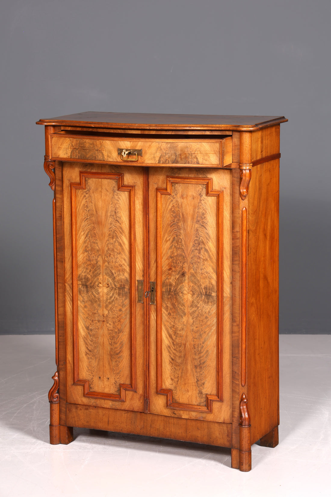 Traumhafter Louis Philippe Schrank um 1880 Gründerzeit Vertiko Highboard Schrank