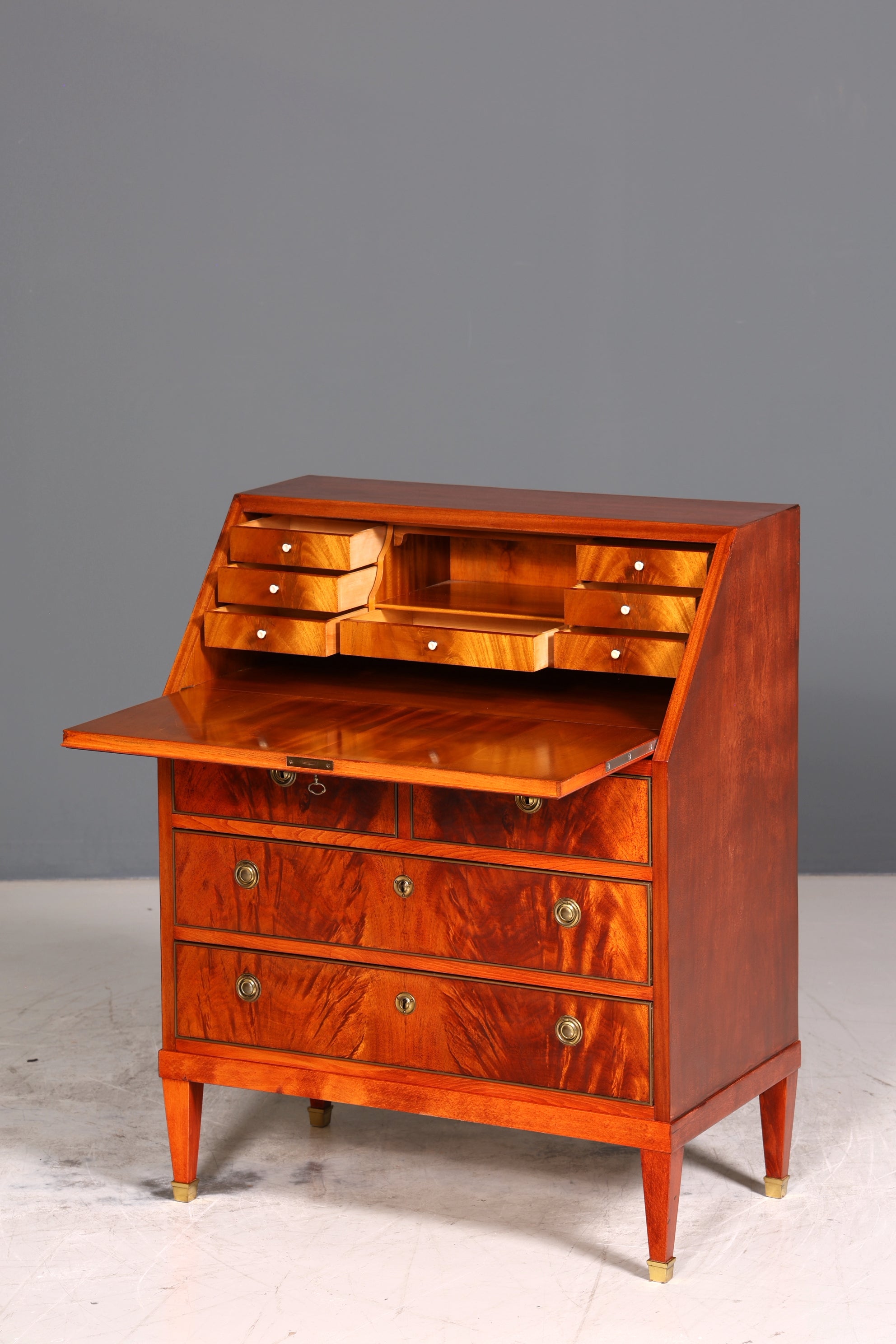 Stilvoller Sekretär im Louis Seize Stil Büro Kommode Empire Englisch Schreibkommode Schreibtisch