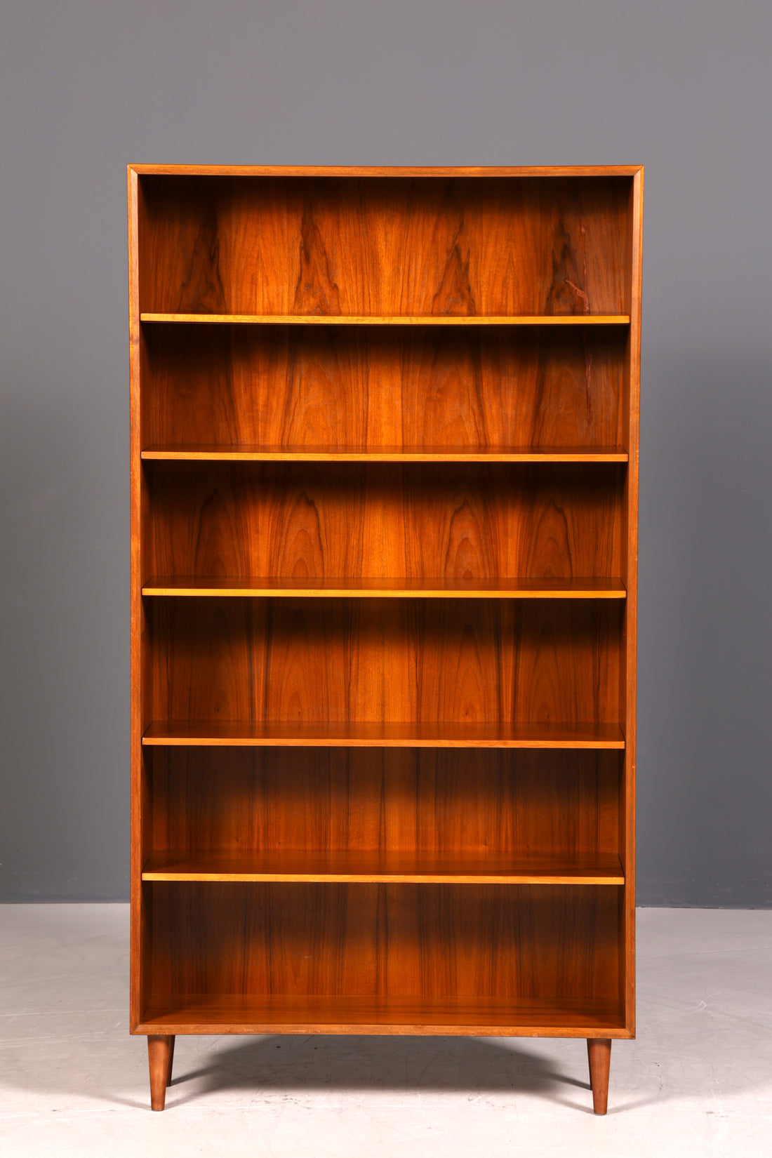 Stilvolles Mid Century Regal Vintage Bücherregal Schrank Buchablage 60s Bookshelf 1 von 2