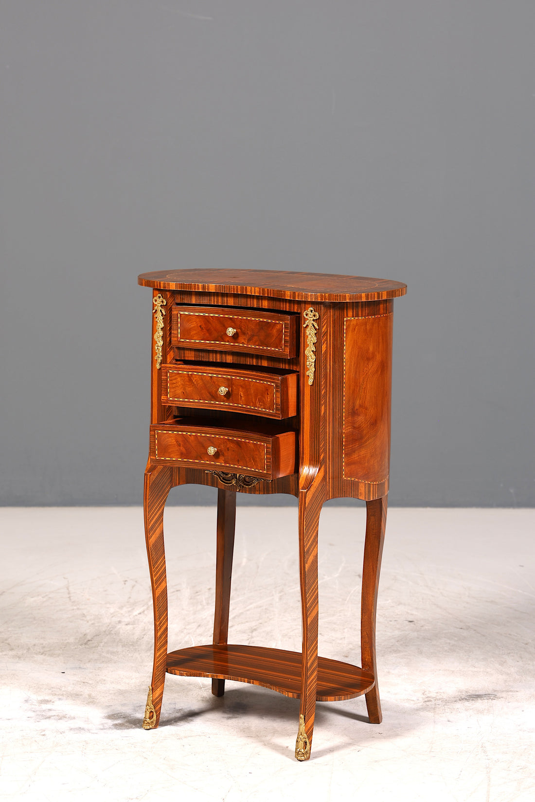 Stilvolle Barock Stil Kommode Antik Stil Beistelltisch Messing Schränkchen