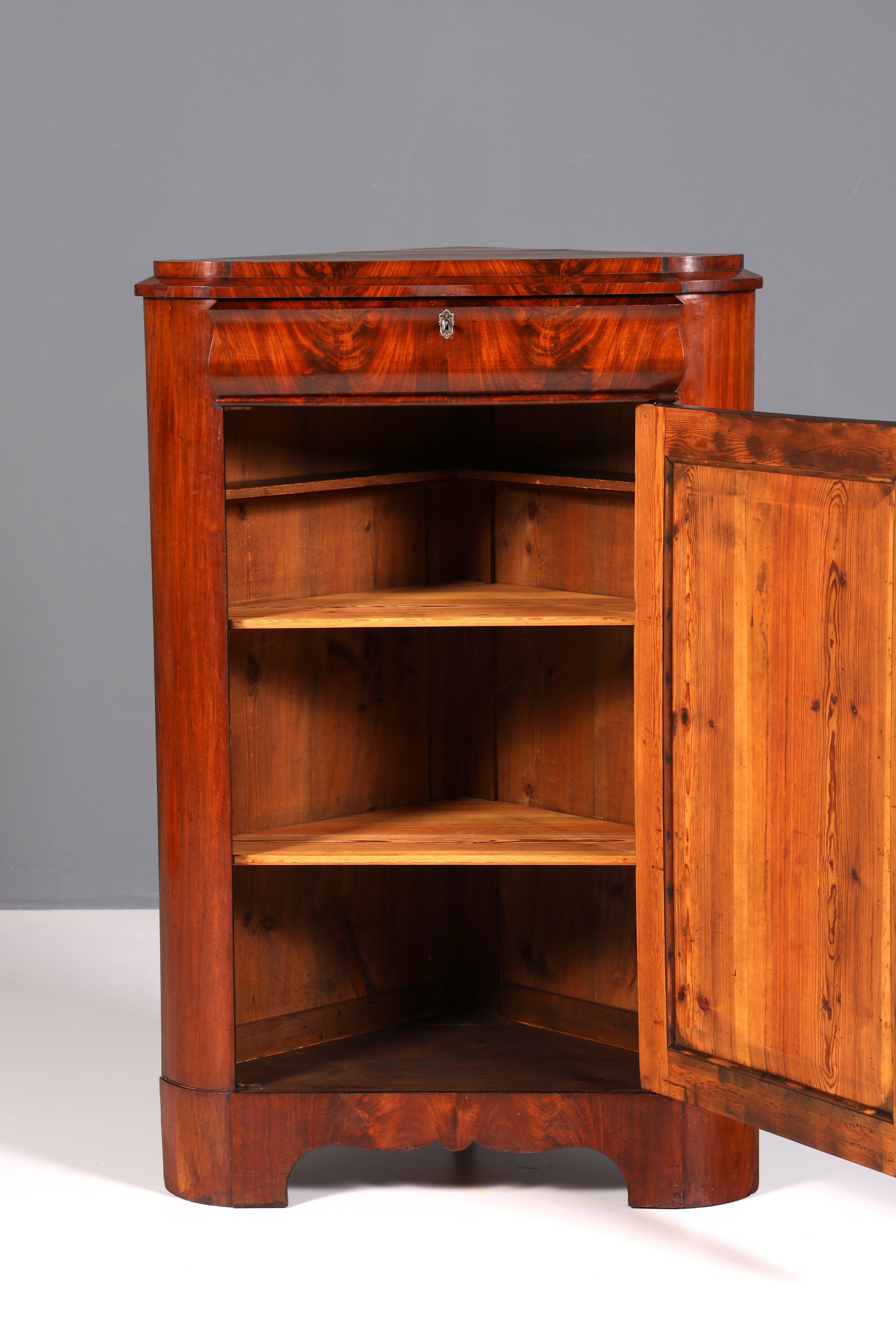 Beautiful Biedermeier corner cabinet, antique mahogany, circa 1860