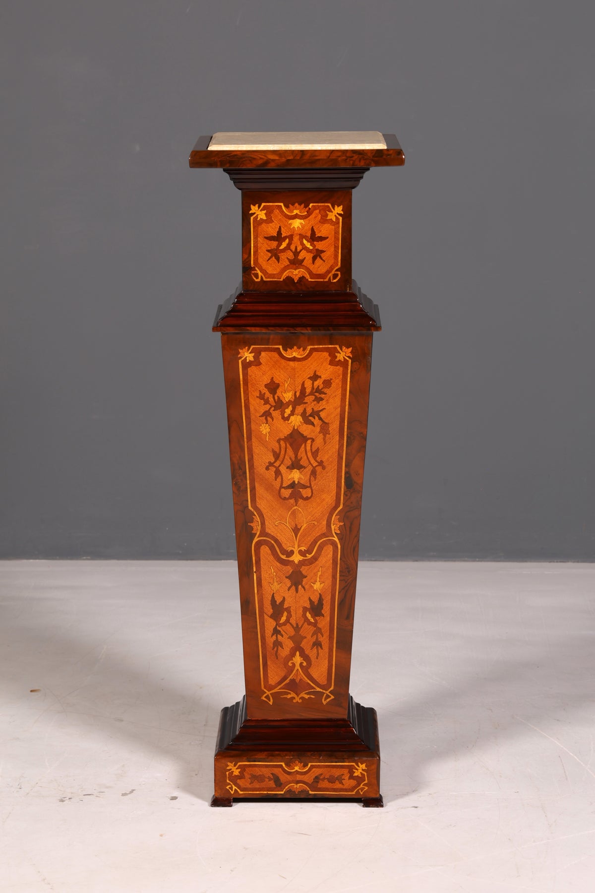 Traumhafte Barock Stil Säule Louis XV Blumensäule Naturstein Marmor Ablage
