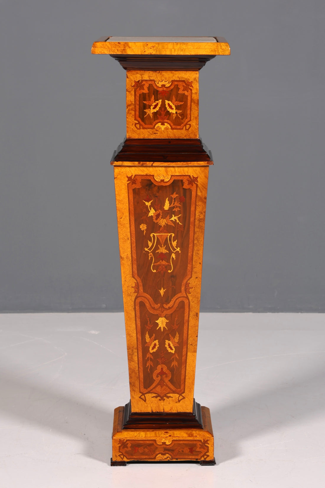 Traumhafte Barock Stil Säule Blumensäule Louis XV Naturstein Marmor Ablage Tisch