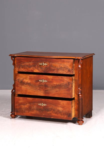 Wunderschöne Louis Philippe Kommode Nussbaum Gründerzeit Sideboard um 1880 Schubladenkommode Antik Wäschekommode