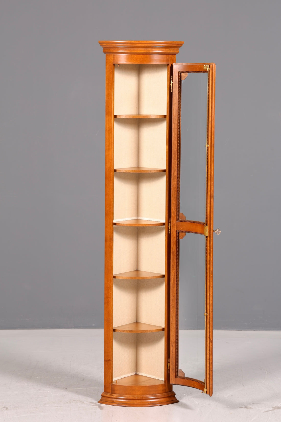 Wunderschöne Original Selva Eckvitrine Antik Stil Vitrine Schrank Geschirrschrank Glasvitrine