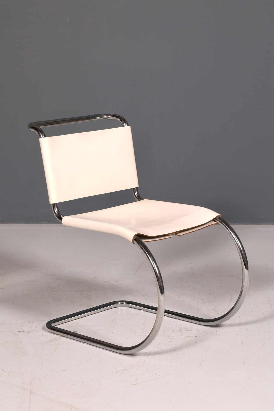 Elegant Original Knoll International Cantilever Chair MR Chair Mies van der Rohe Chrome Leather White Bauhaus Design Classic Secretary Chair Dining Room Chair 2 of 2